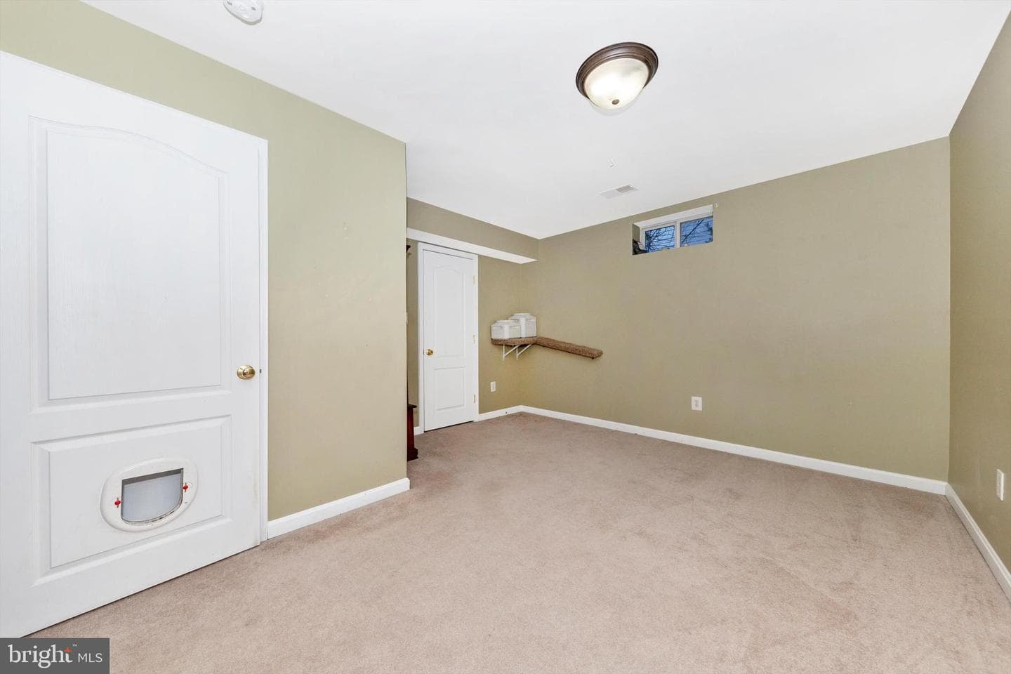 18 Donovan Court photo 43