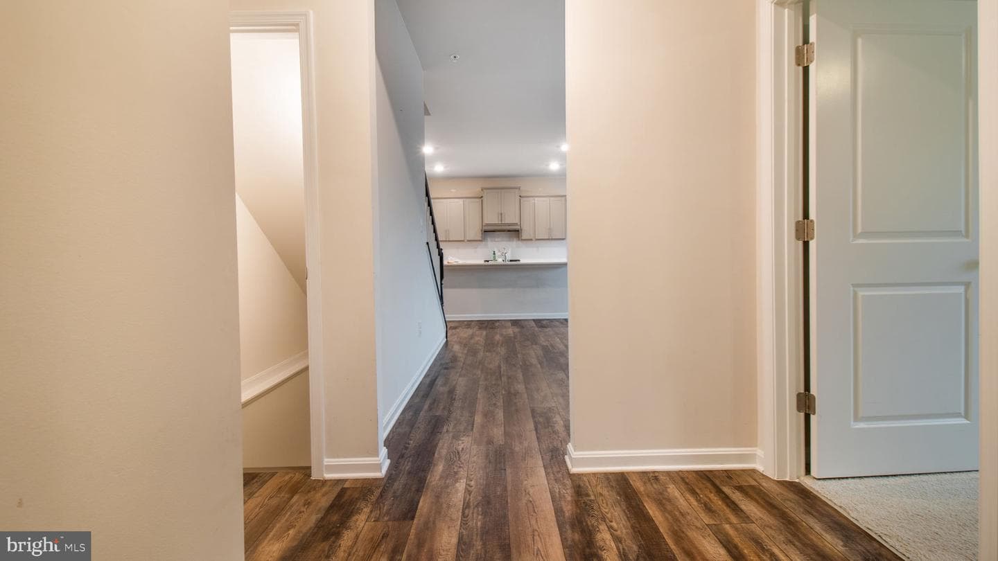 7022 Freedom Way photo 11