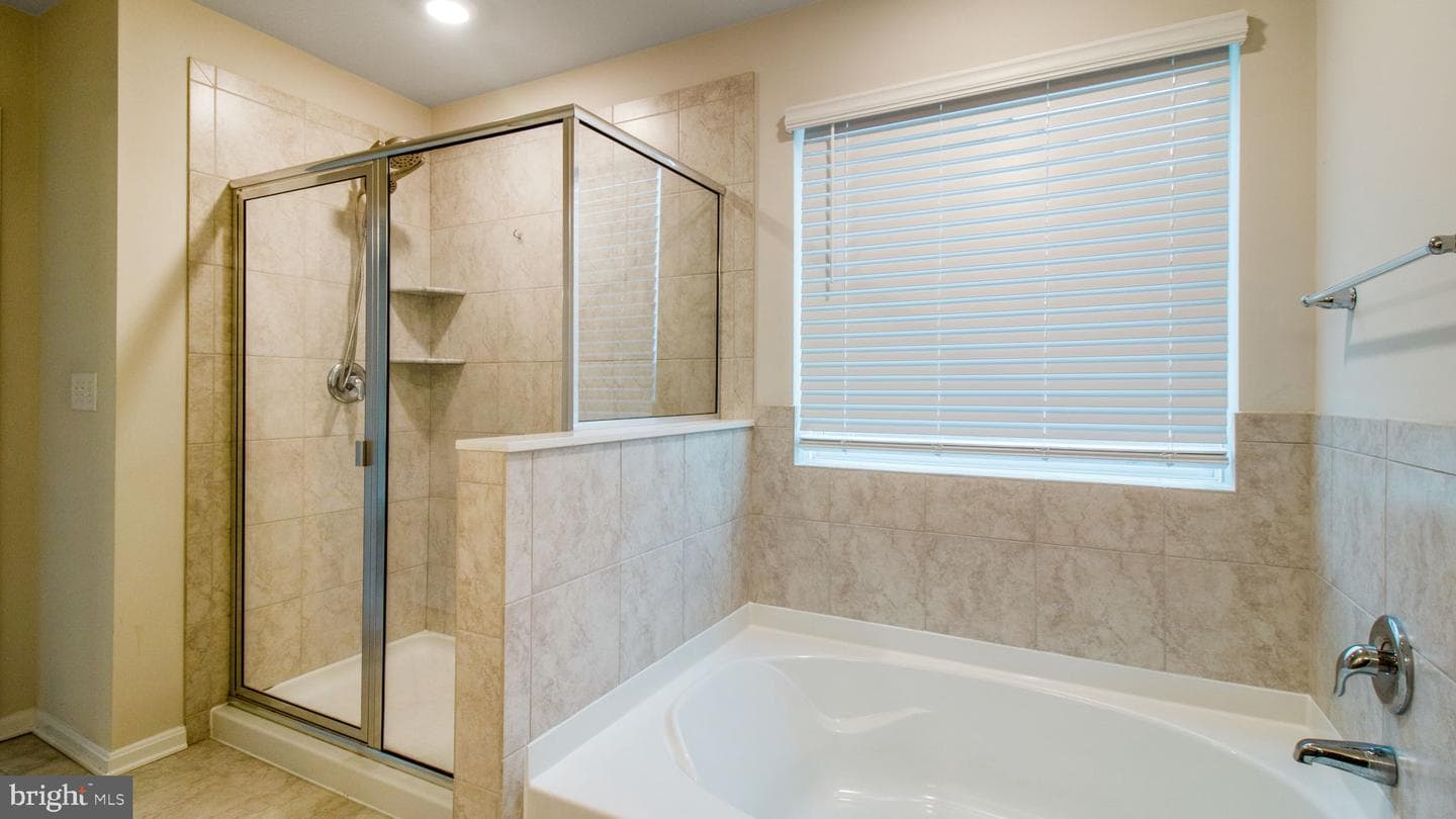 7022 Freedom Way photo 30