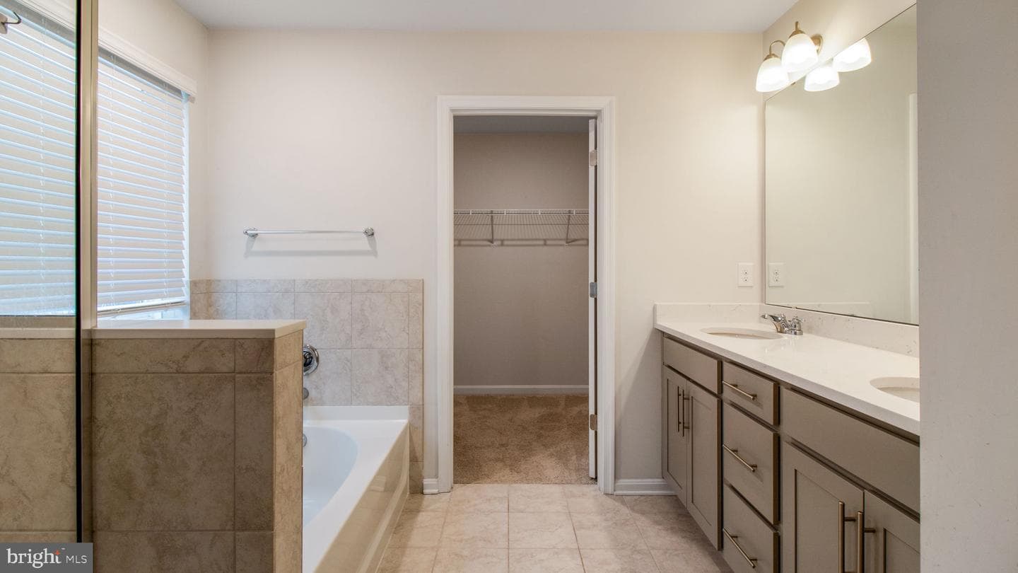 7022 Freedom Way photo 33