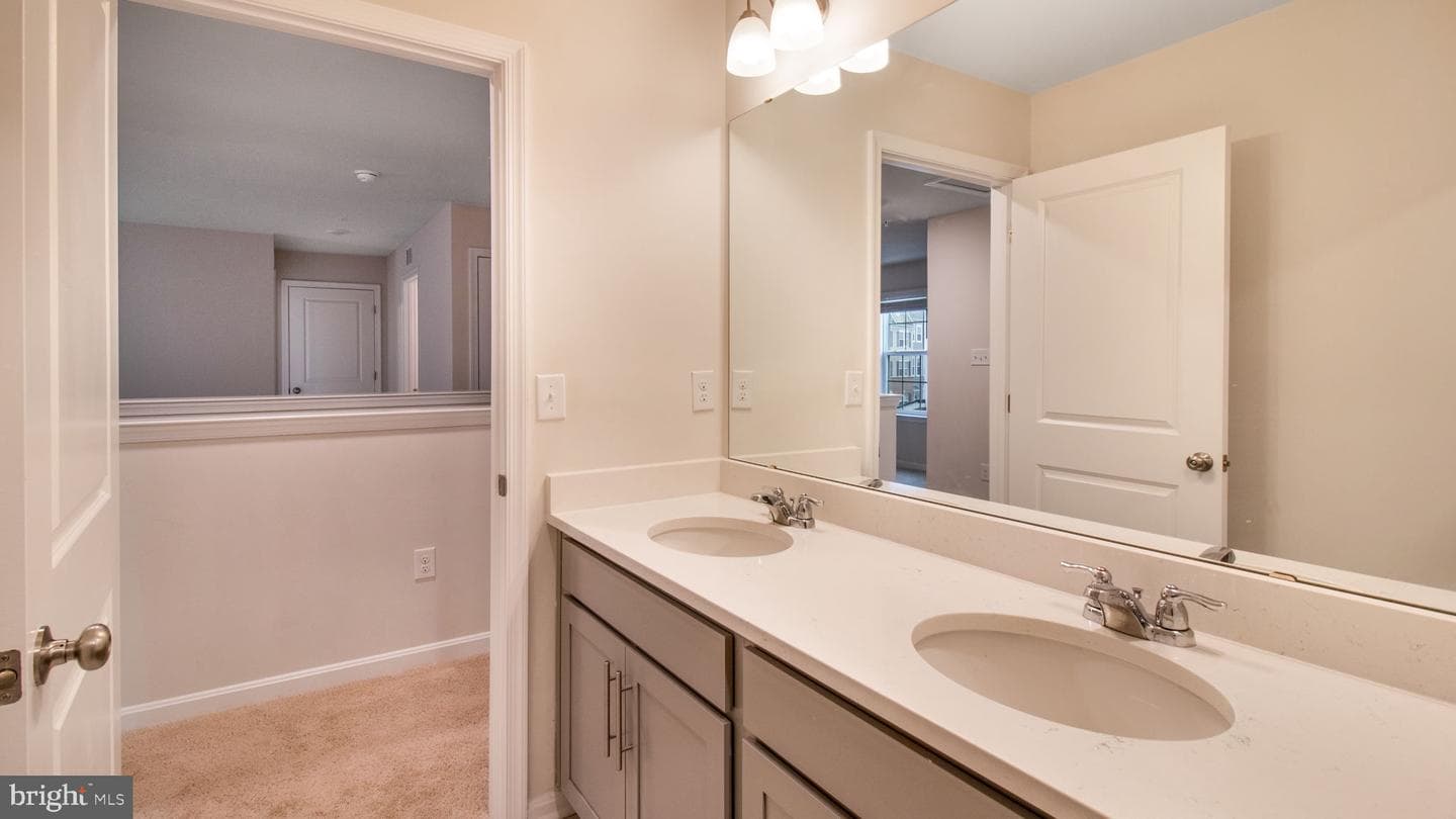 7022 Freedom Way photo 38