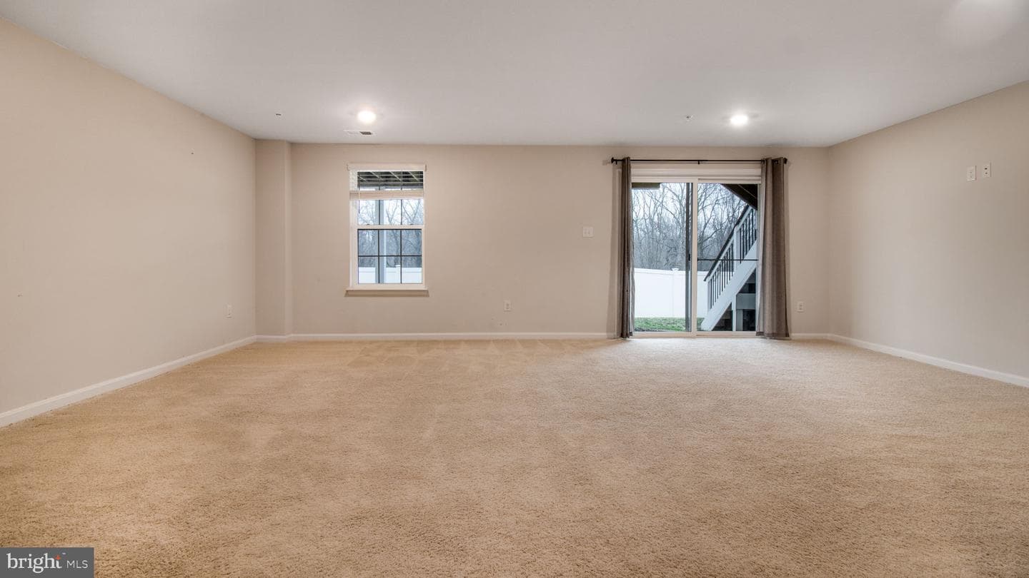 7022 Freedom Way photo 47