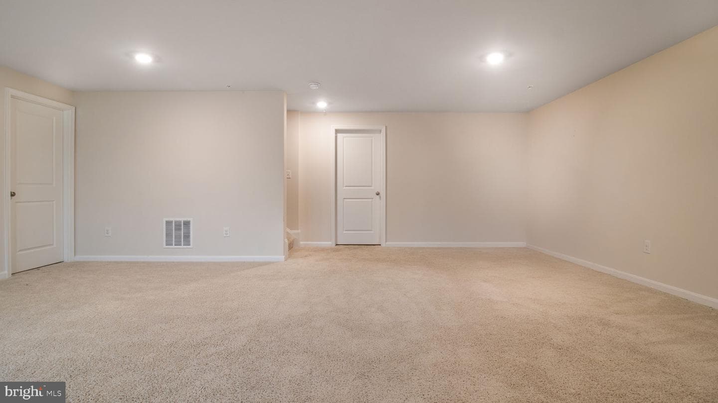 7022 Freedom Way photo 48