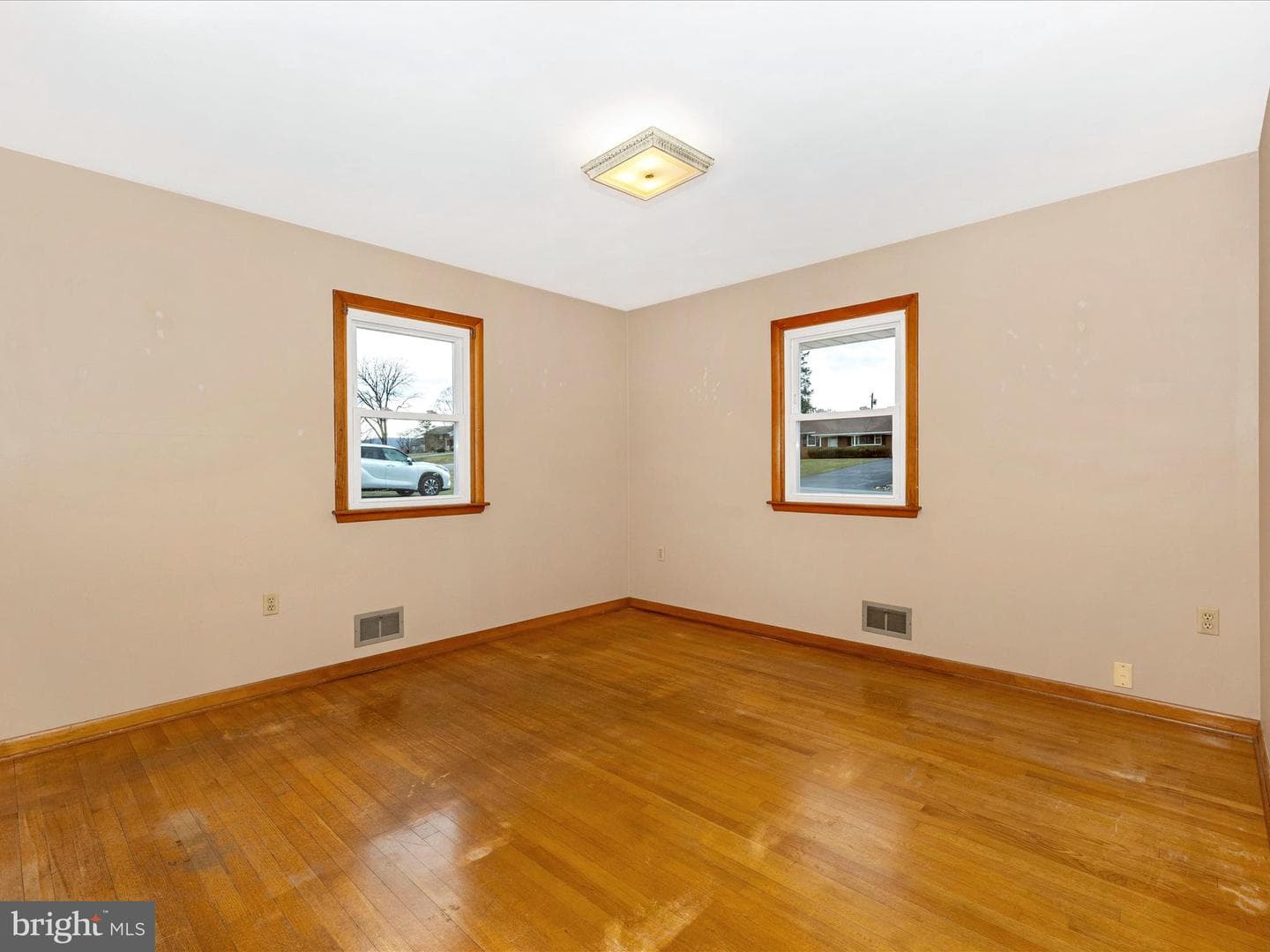 9484 Pocono Drive photo 12