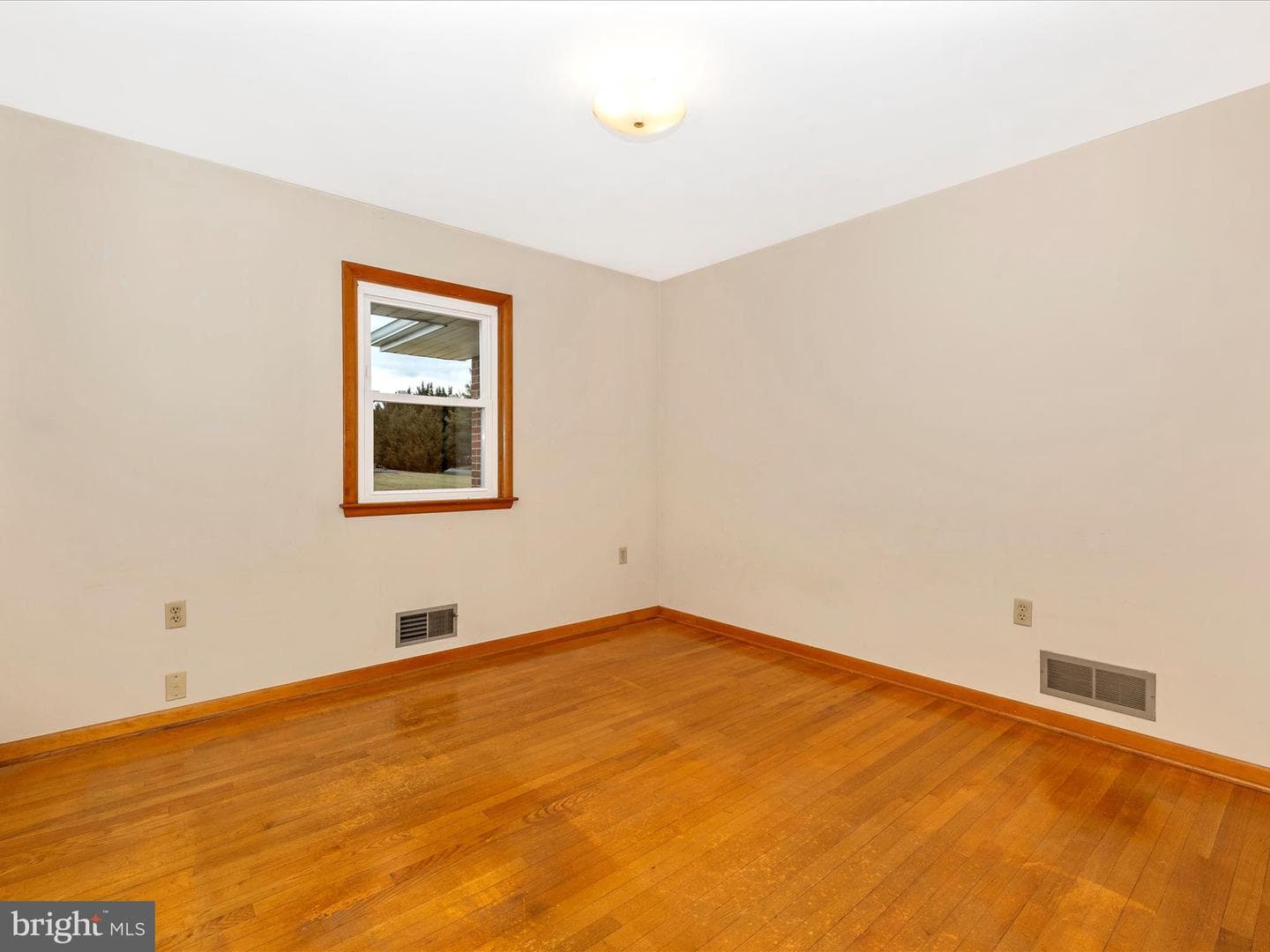 9484 Pocono Drive photo 15