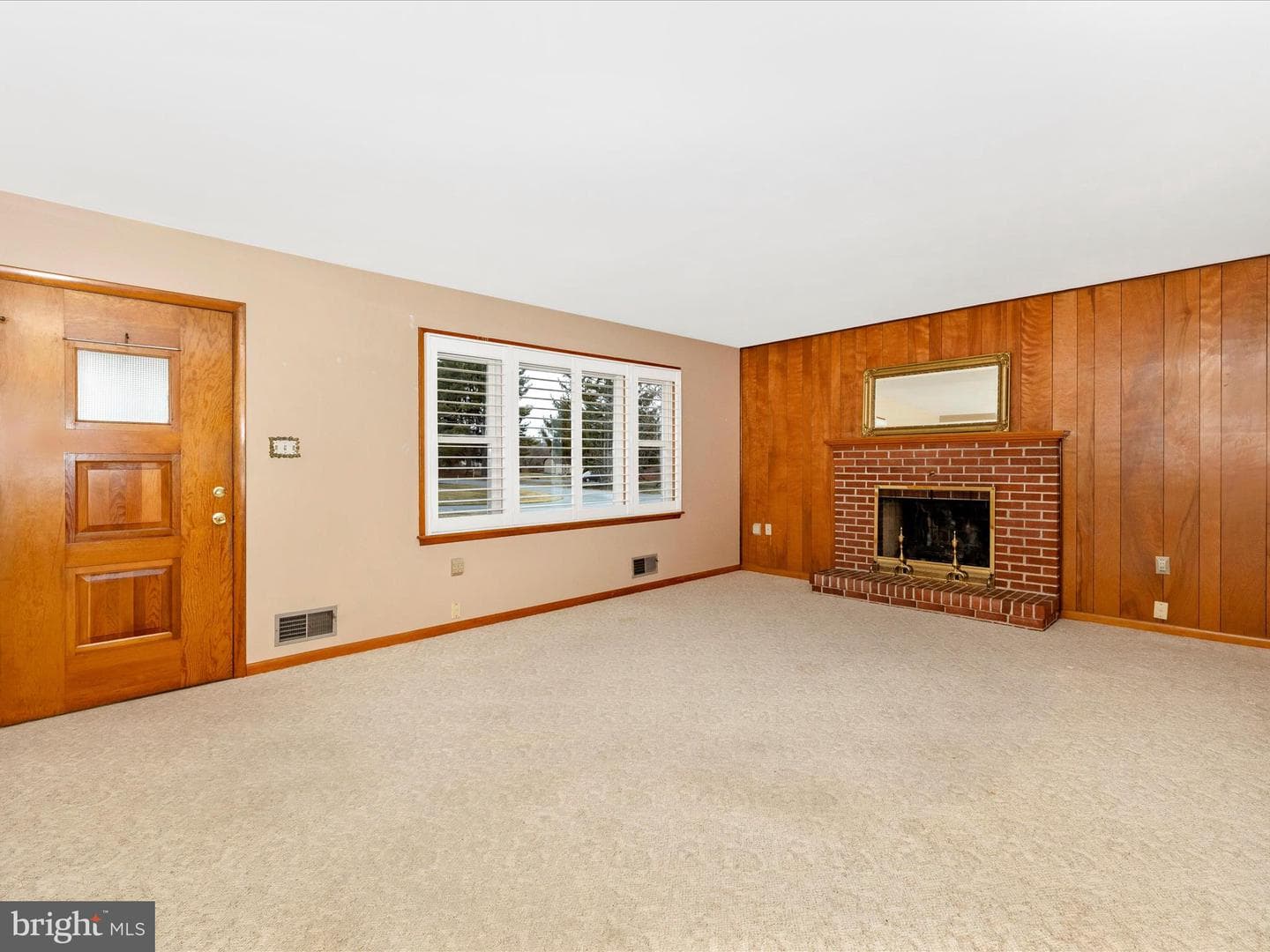 9484 Pocono Drive photo 3