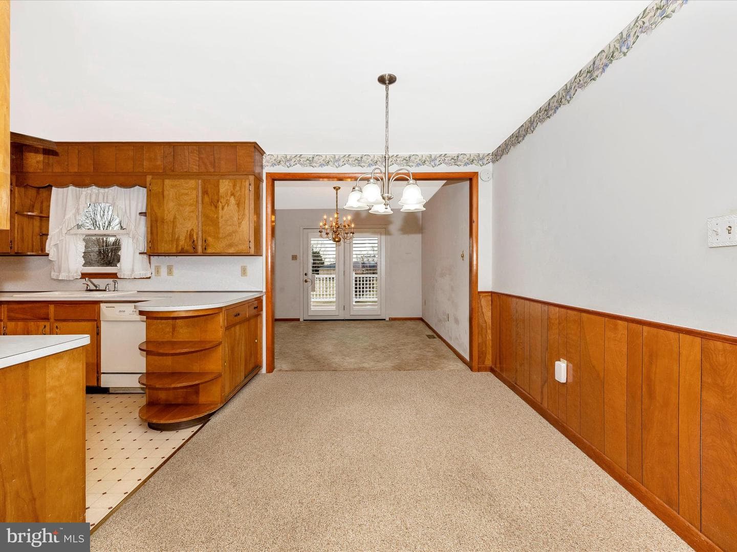 9484 Pocono Drive photo 5