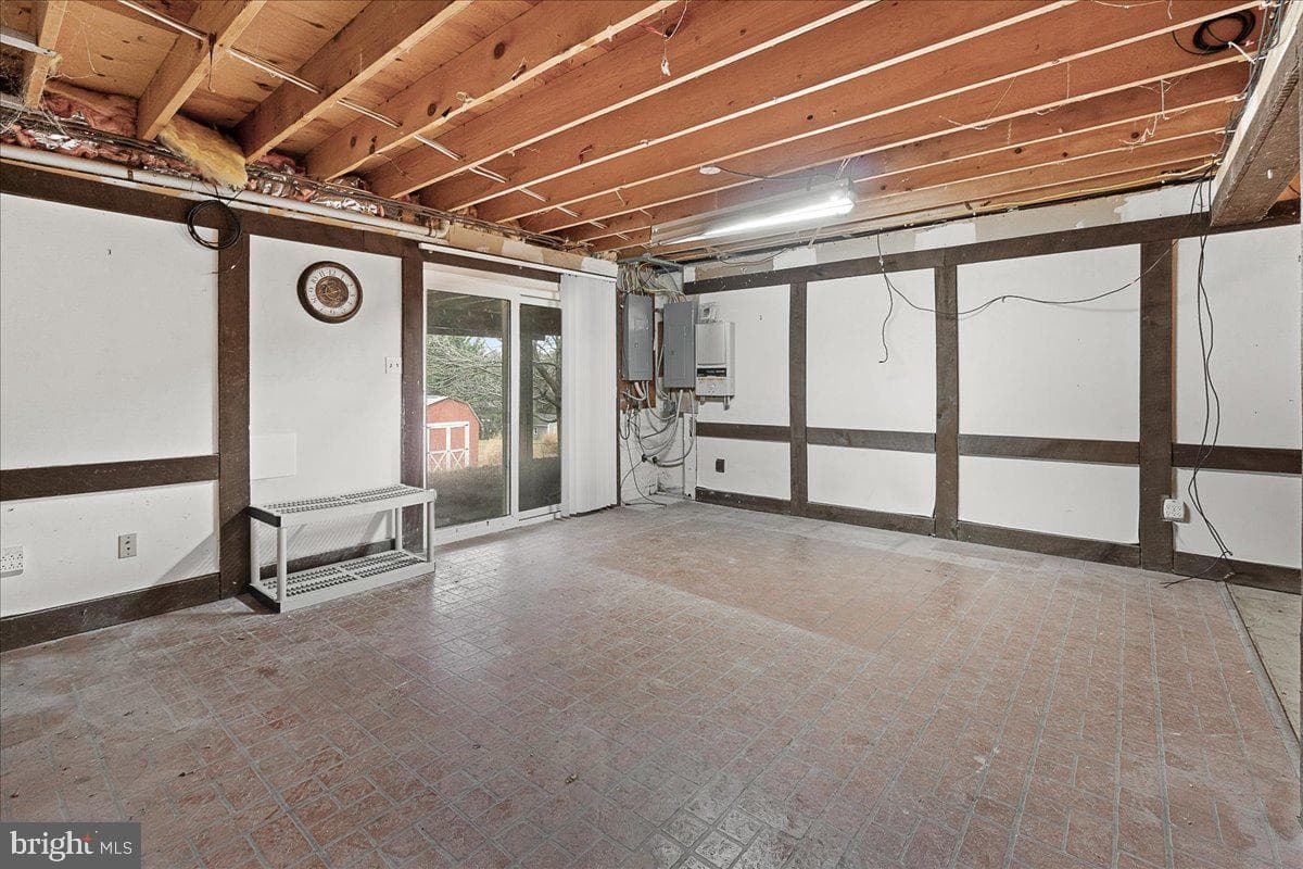 12797 Roughton photo 26