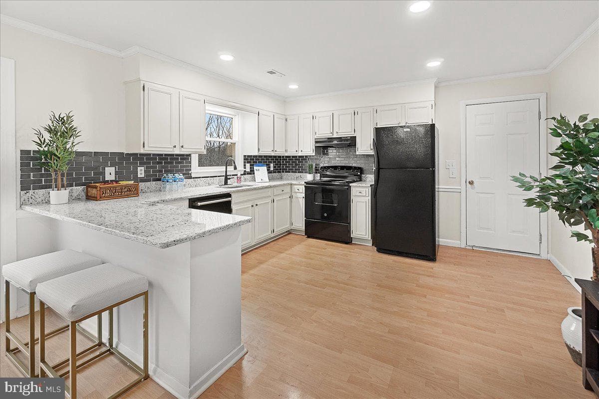 12797 Roughton photo 6