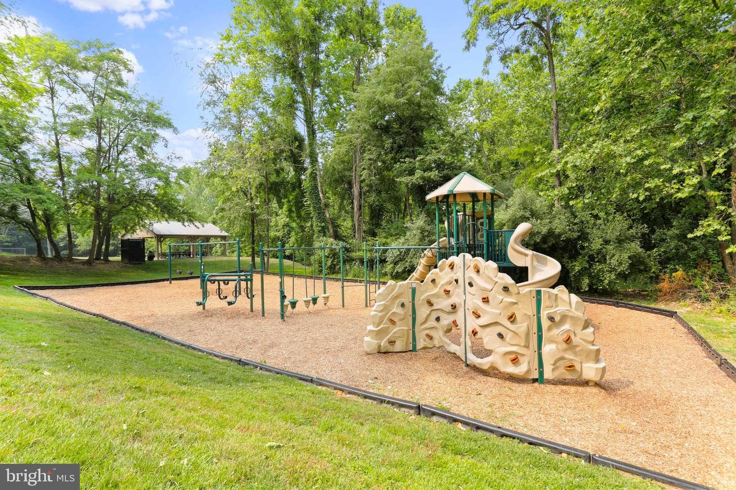 9641 Woodland Road photo 60