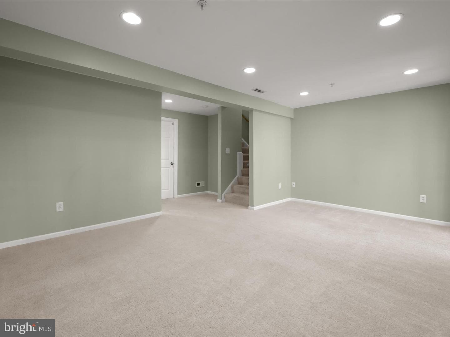 6519 N Shore Square photo 40