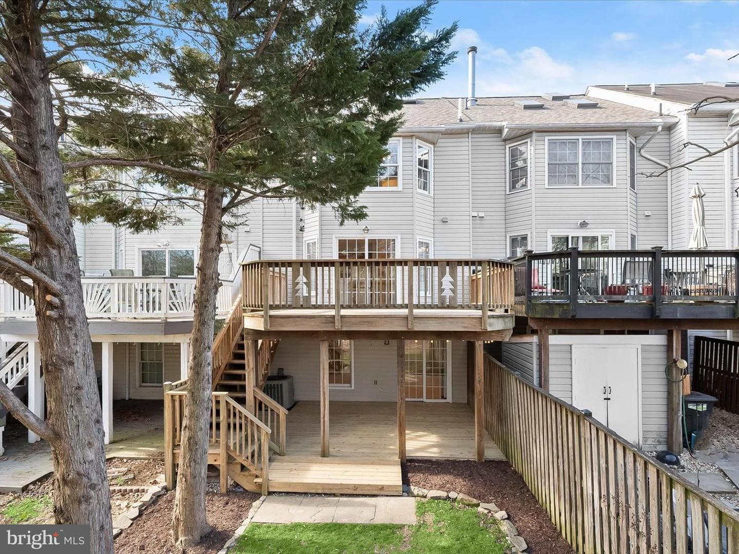 6519 N Shore Square photo 55