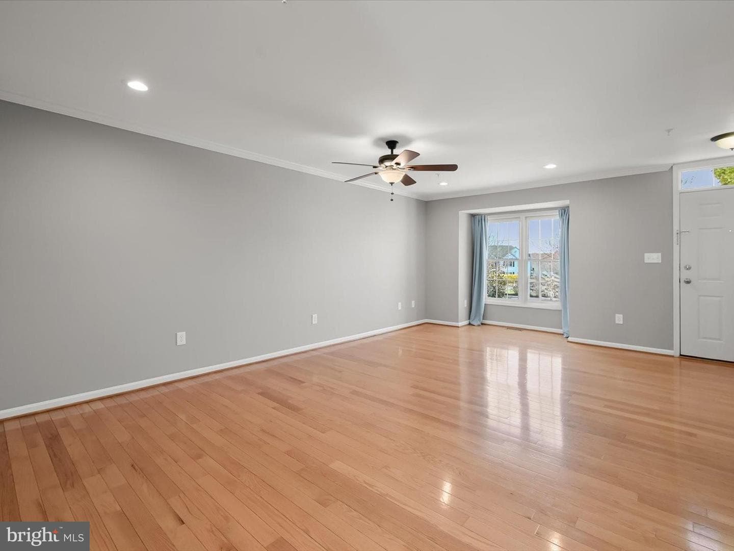 6519 N Shore Square photo 9