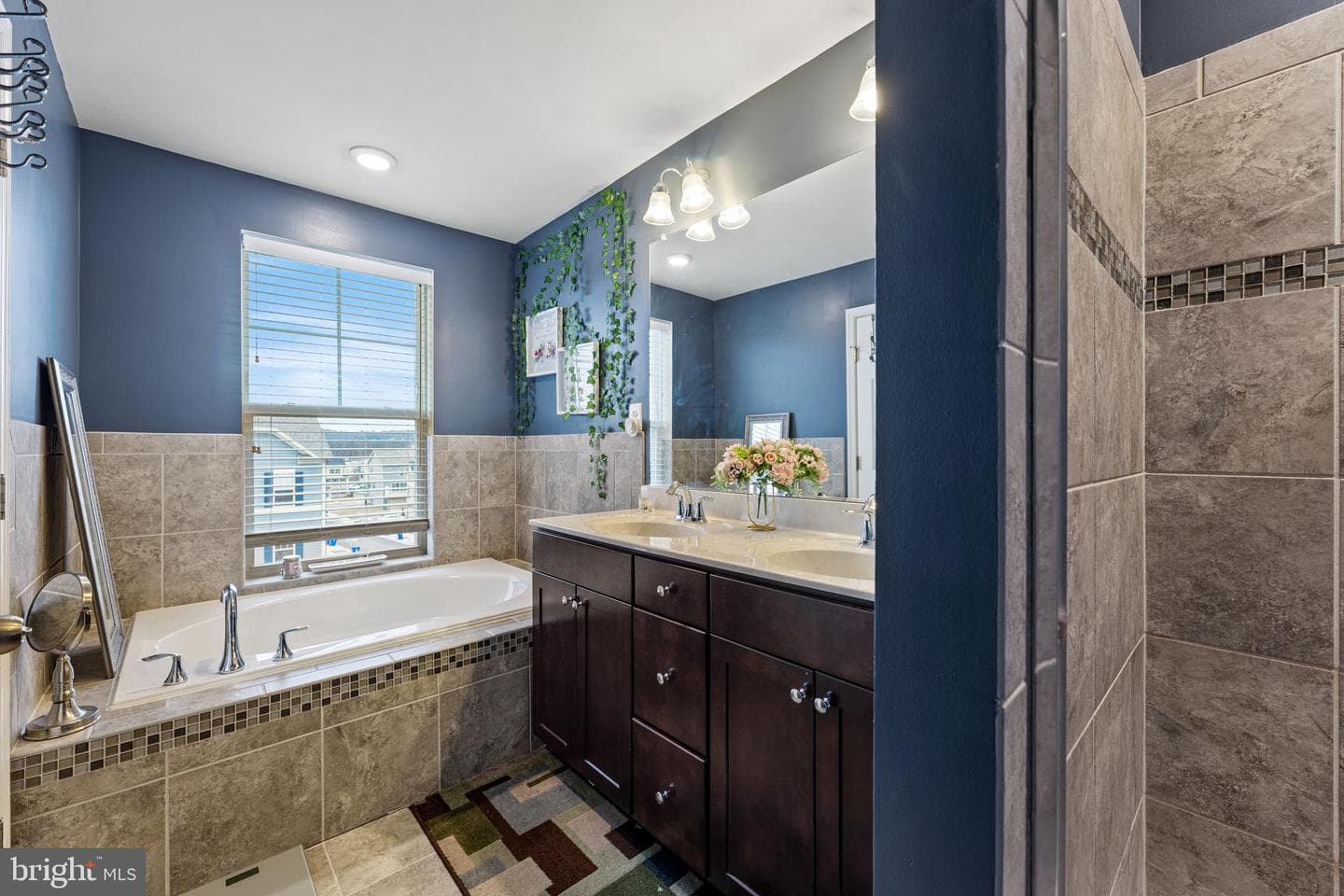 5879 Bella Marie Way photo 29