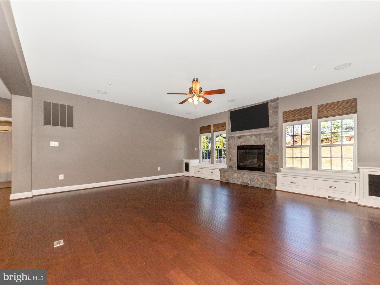 3910 Turf Court N photo 10