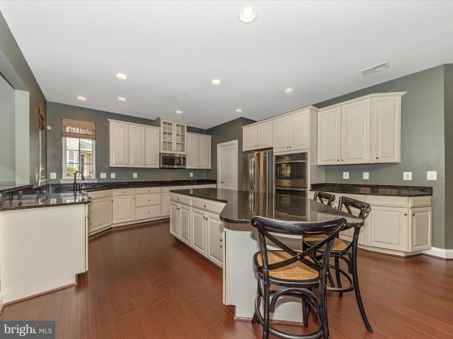 3910 Turf Court N photo 14