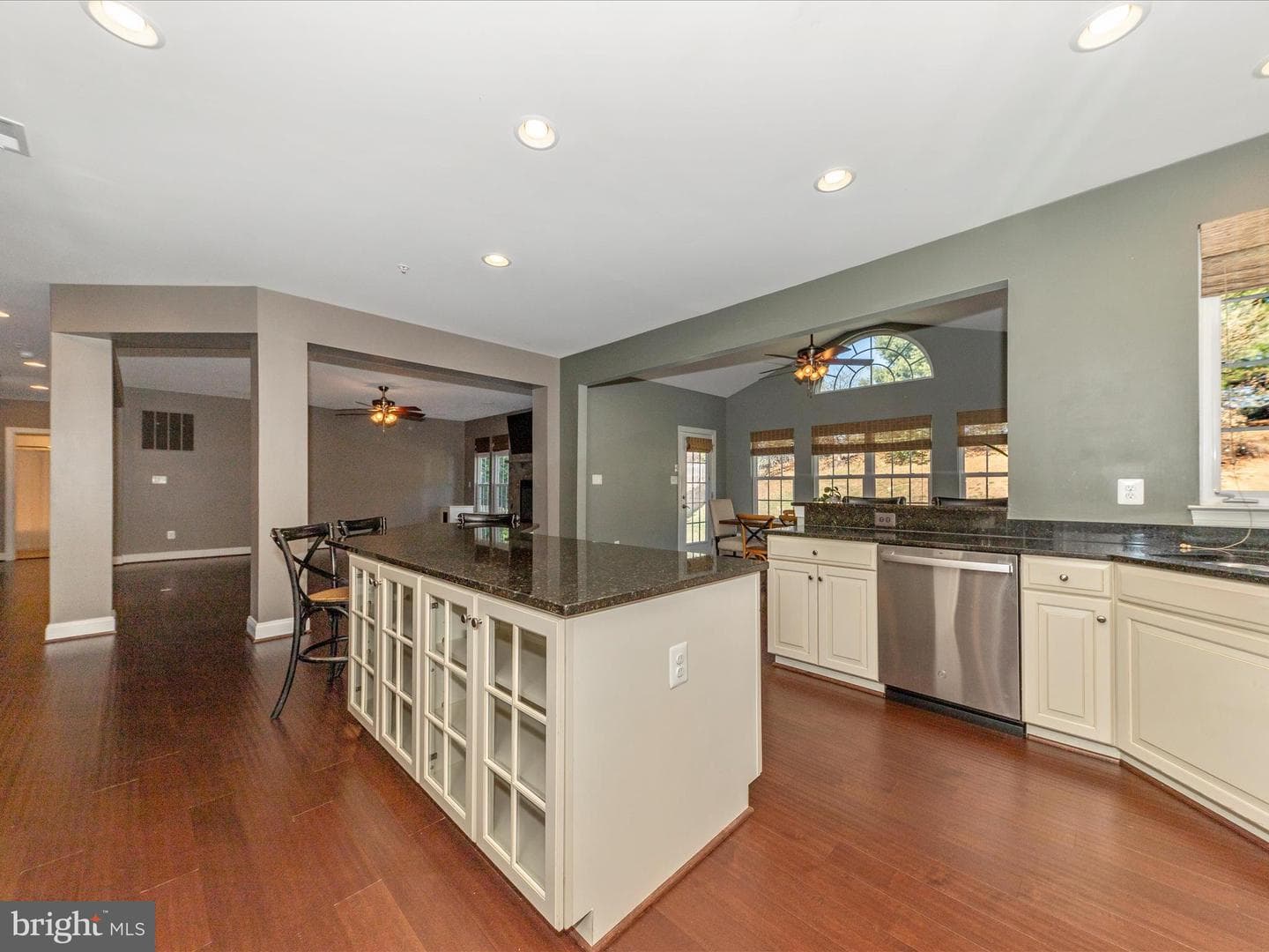 3910 Turf Court N photo 16