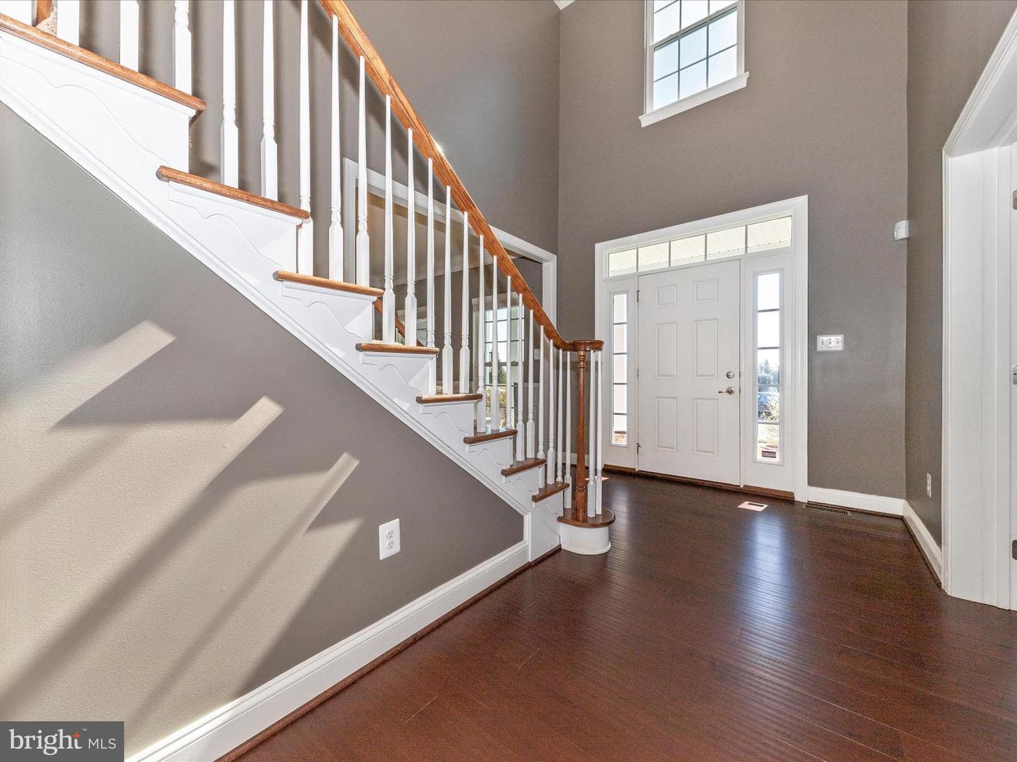 3910 Turf Court N photo 4