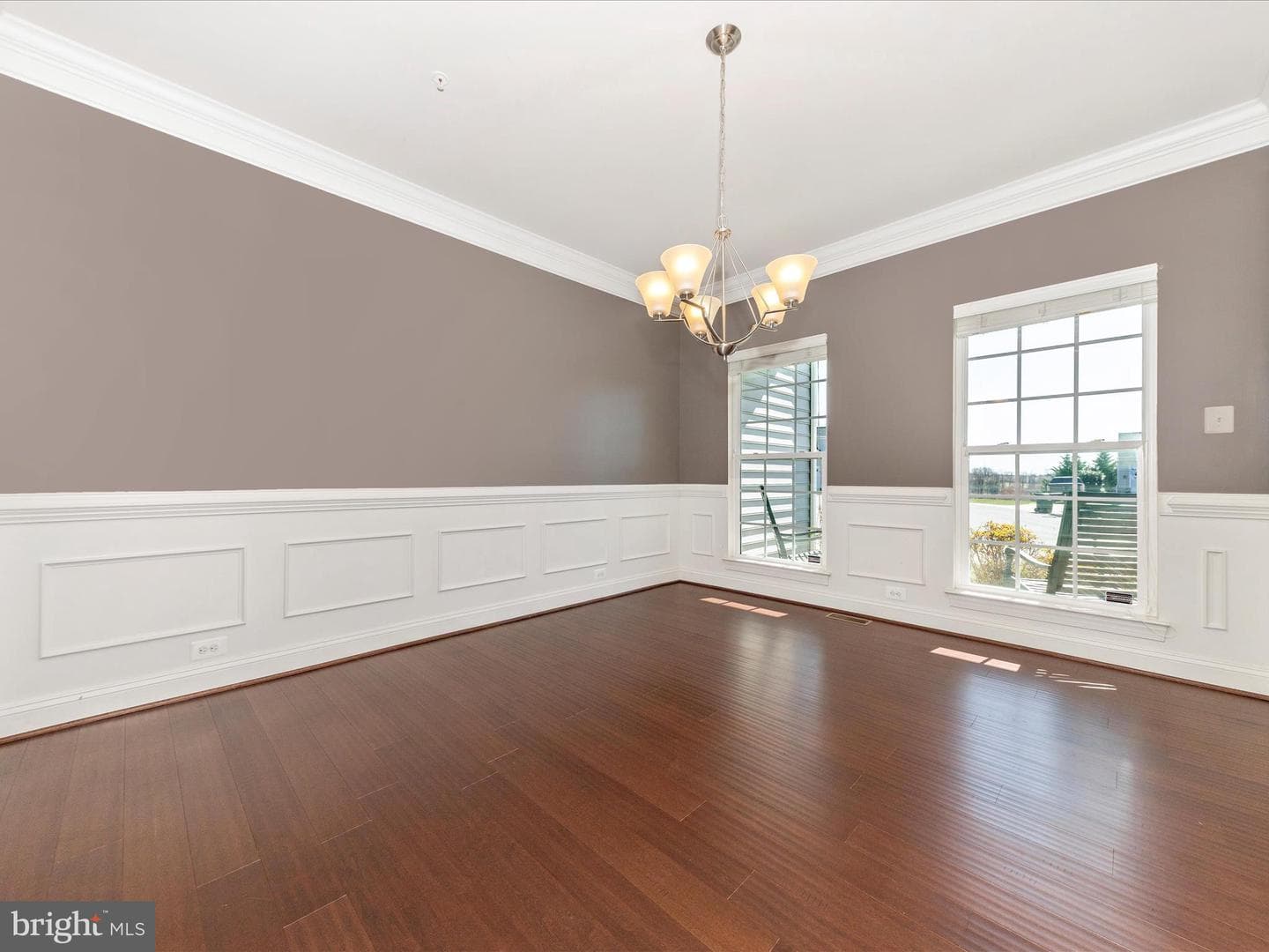 3910 Turf Court N photo 8
