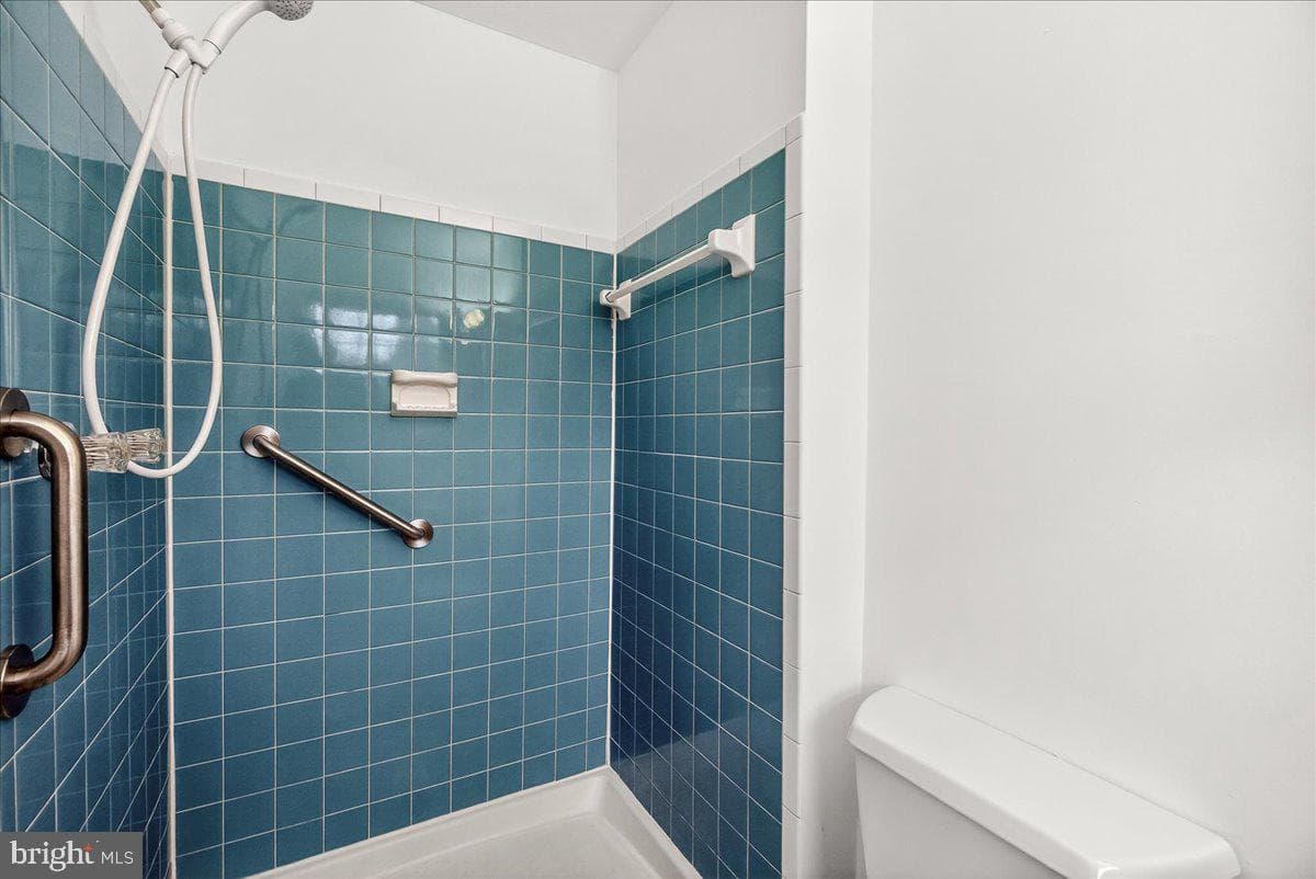 10009 York Drive photo 20