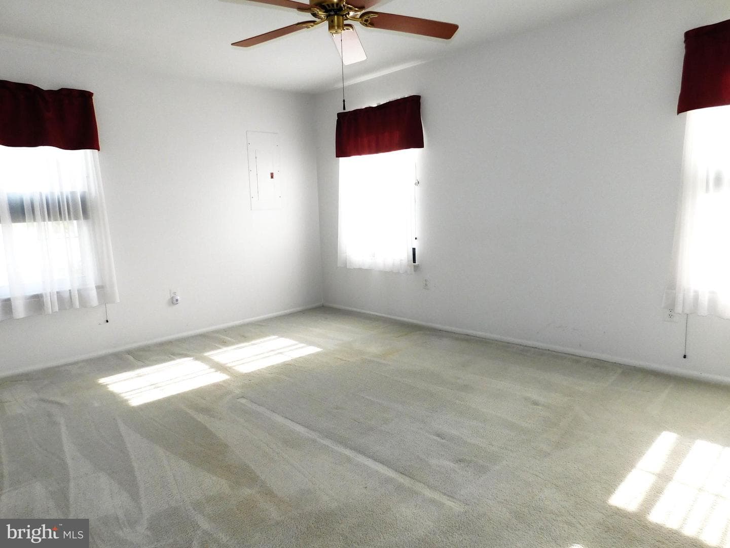 5625 Crabapple Drive photo 8