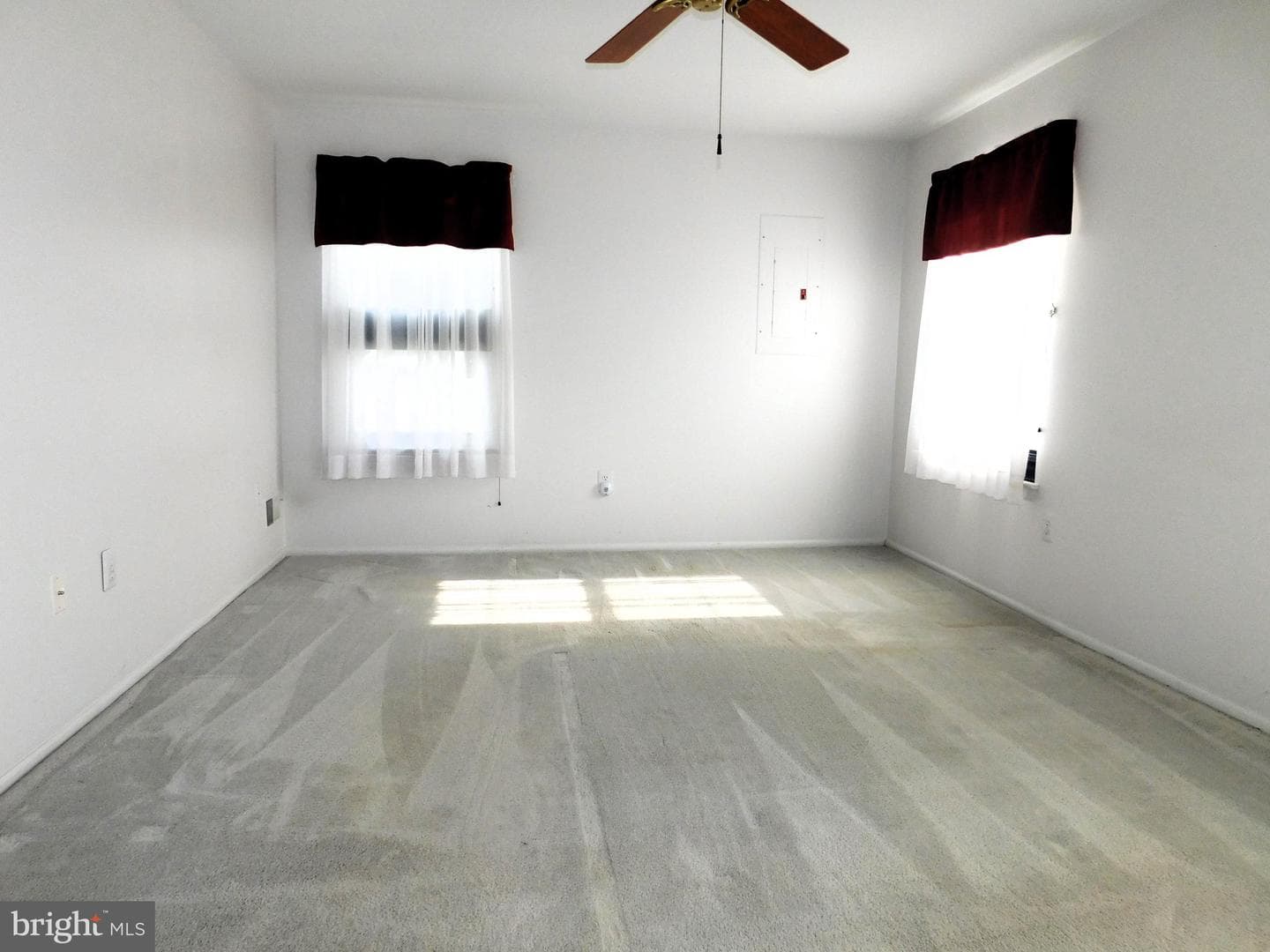 5625 Crabapple Drive photo 9