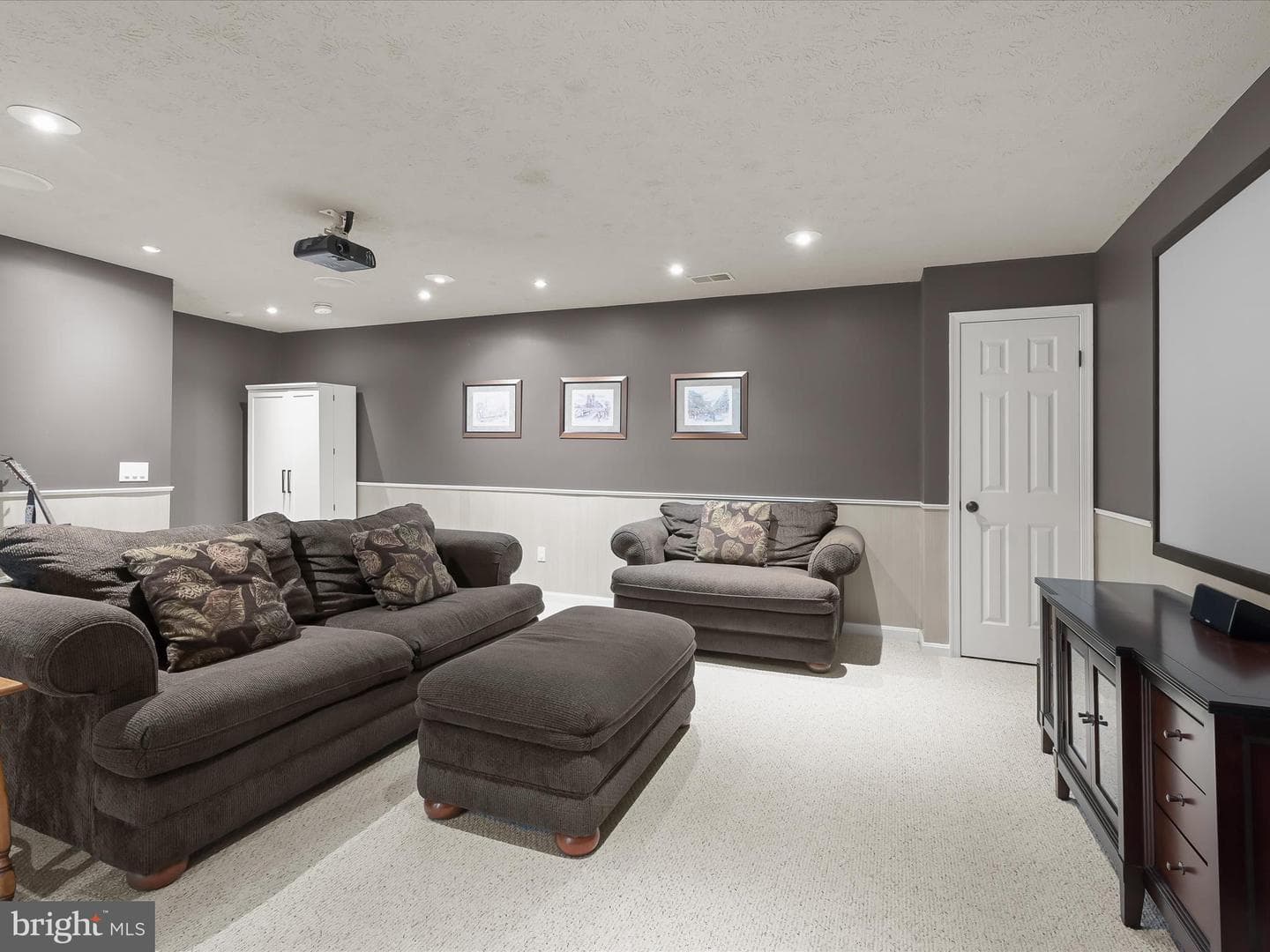 1030 Chinaberry Drive photo 37