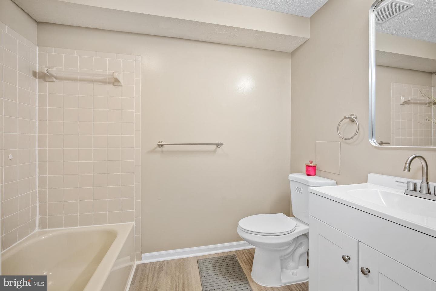 607 Himes Avenue #104 photo 20