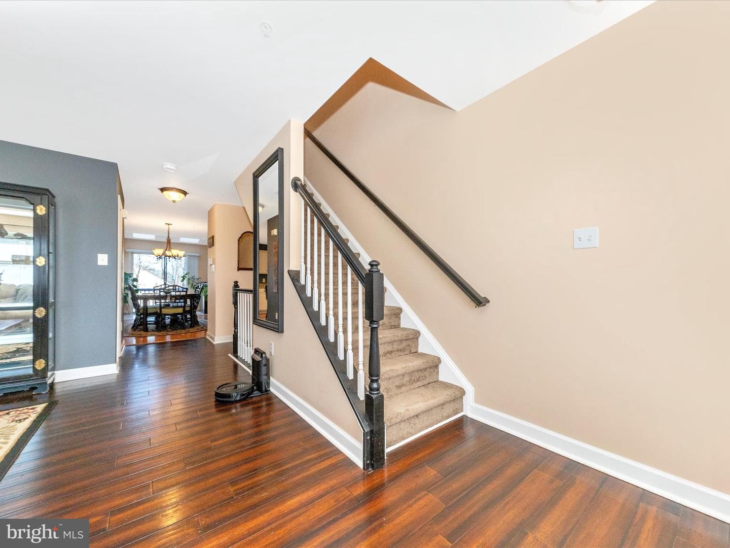 305 Willowglen photo 12
