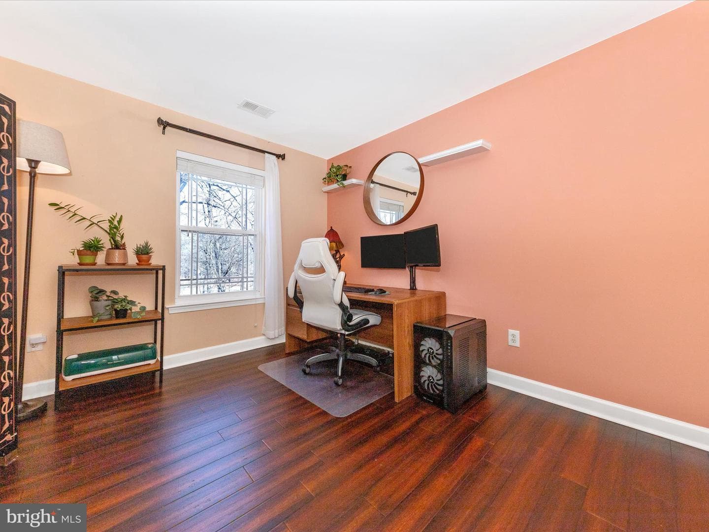 305 Willowglen photo 18