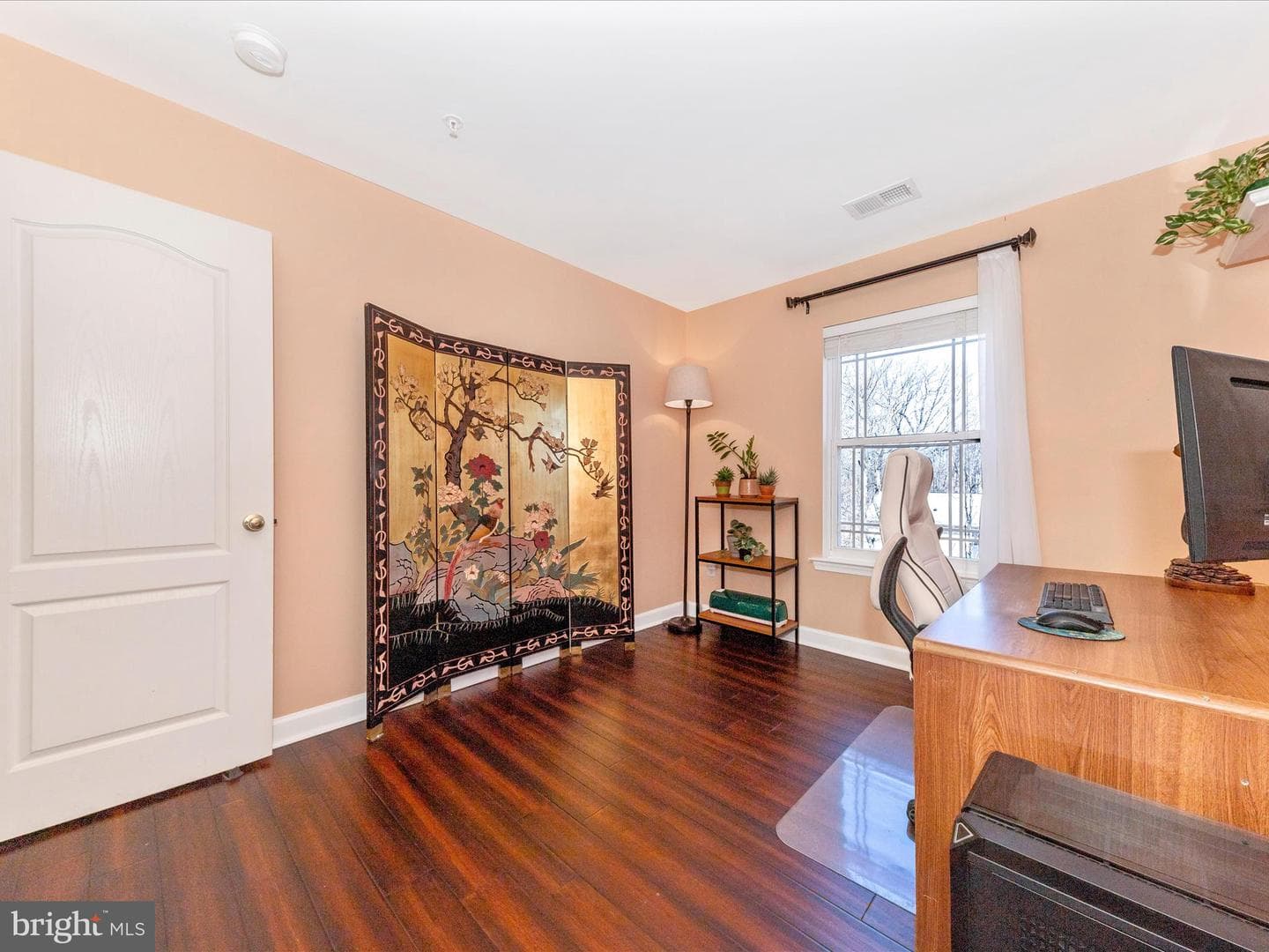 305 Willowglen photo 19