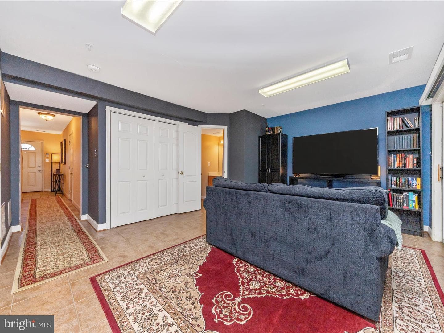 305 Willowglen photo 24