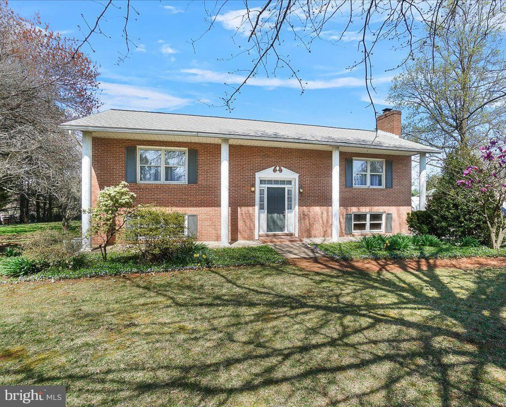 8402 Cub Hunt Court photo 5
