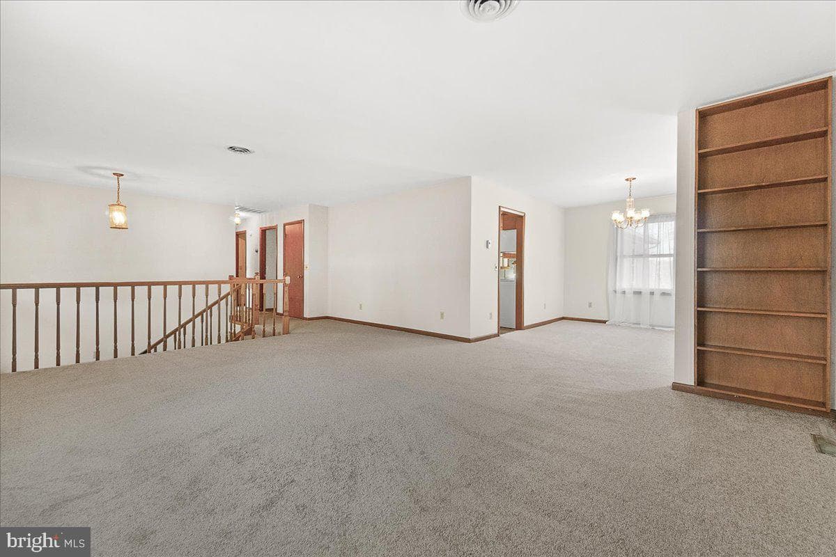 8402 Cub Hunt Court photo 9