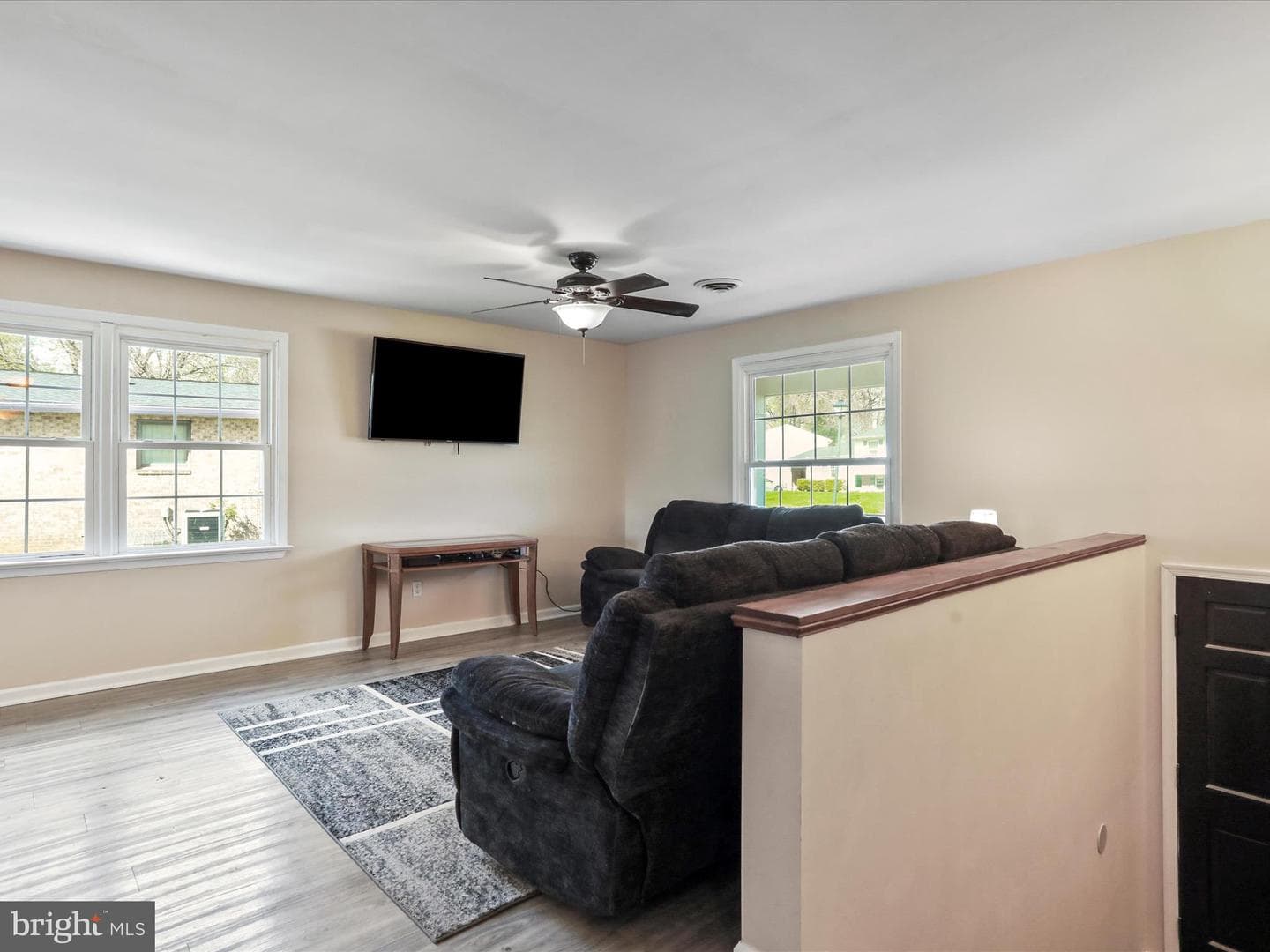 202 Glade Boulevard photo 5