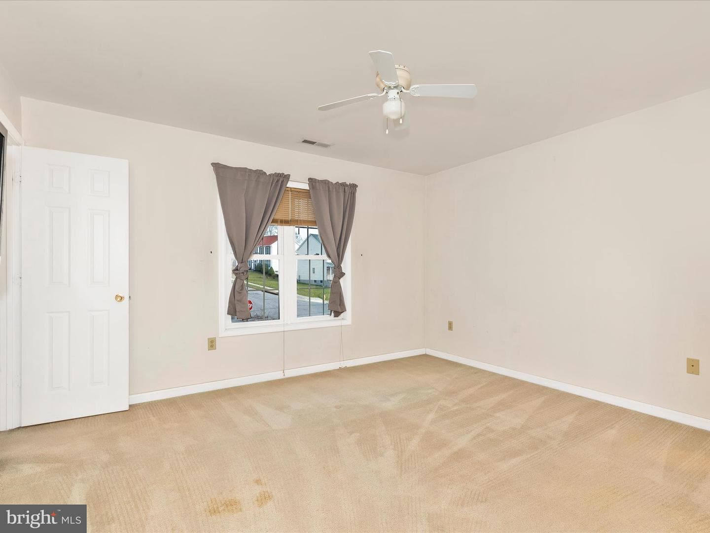 1 Irishtown Court photo 15