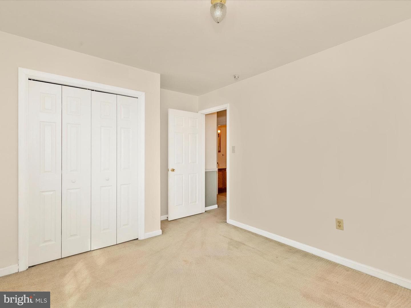 1 Irishtown Court photo 24