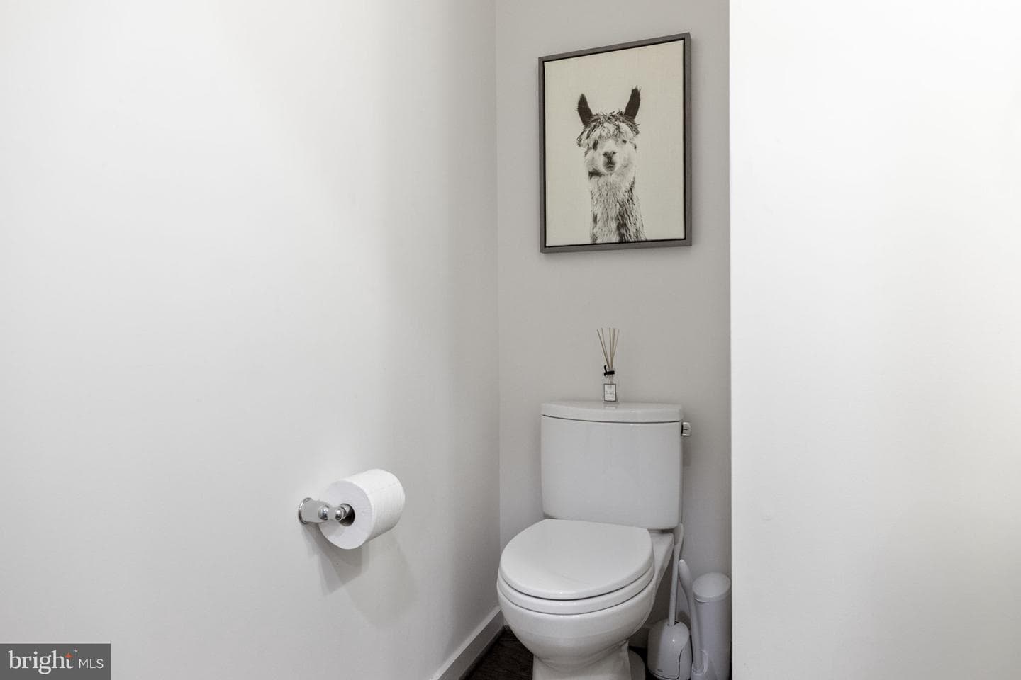 1524 Trafalgar Lane photo 8