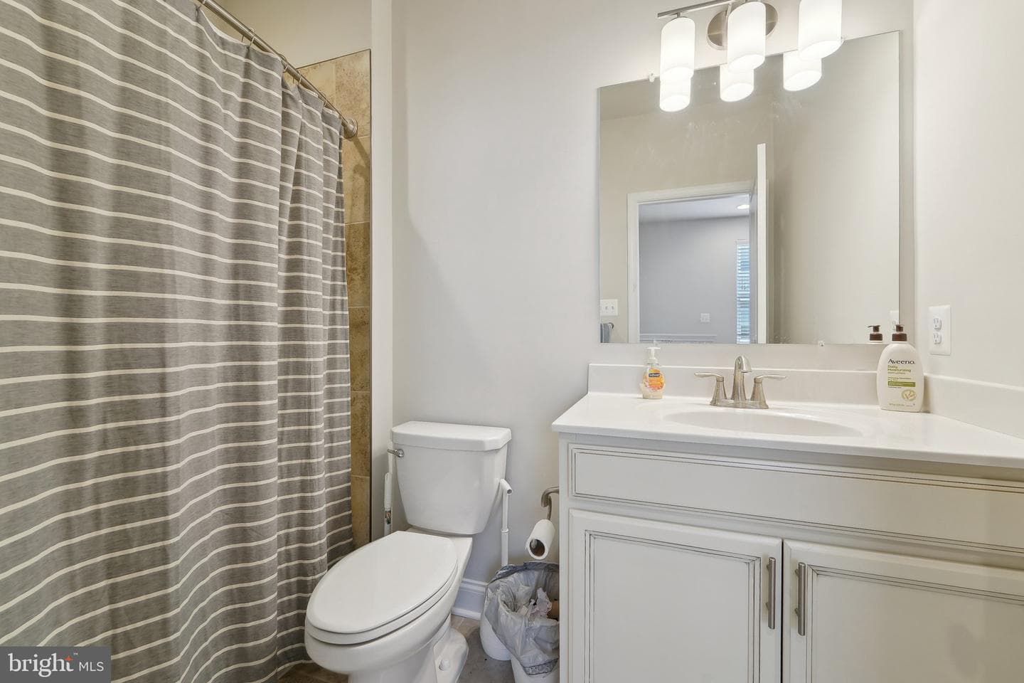 7101 Macon Street photo 21