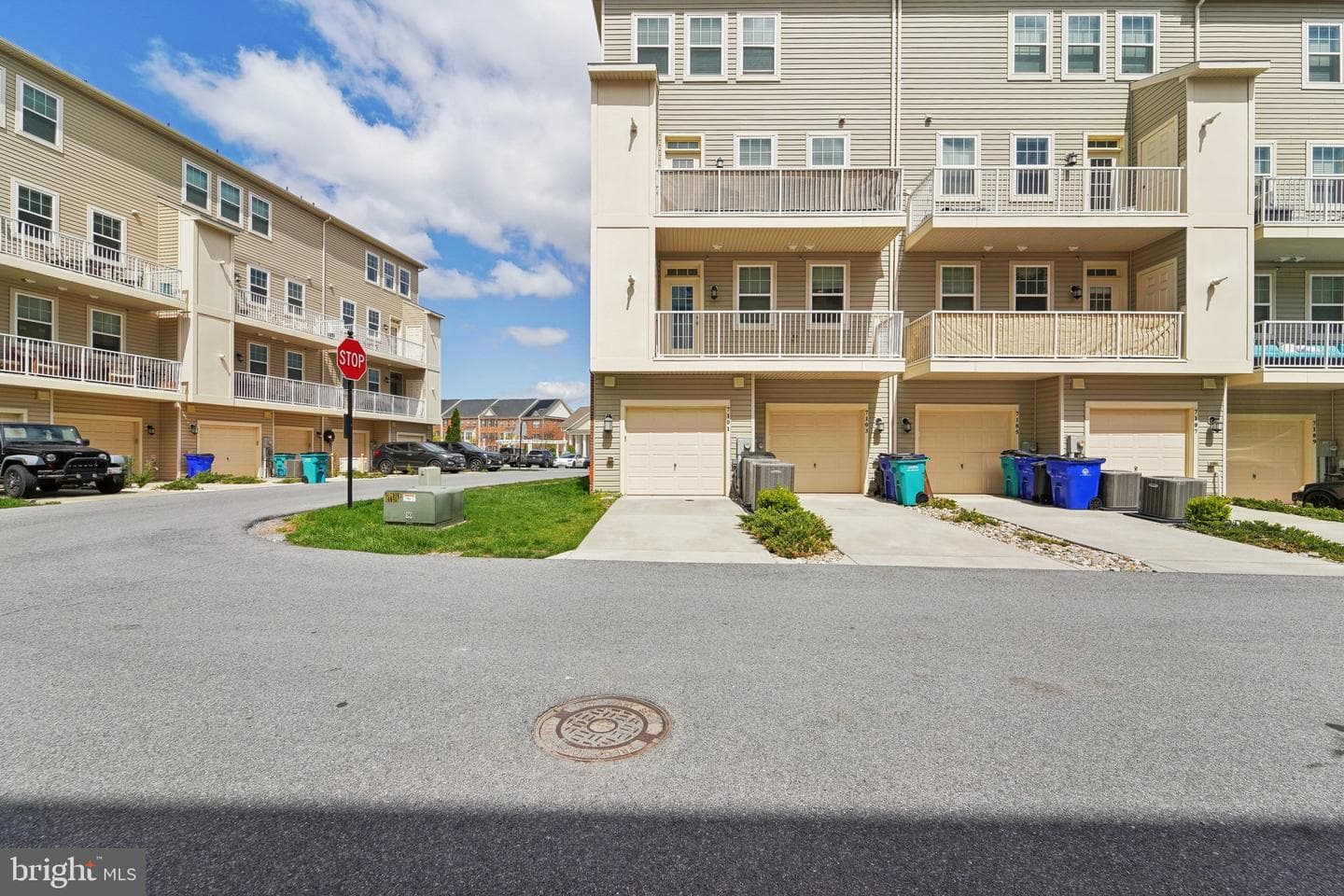 7101 Macon Street photo 24