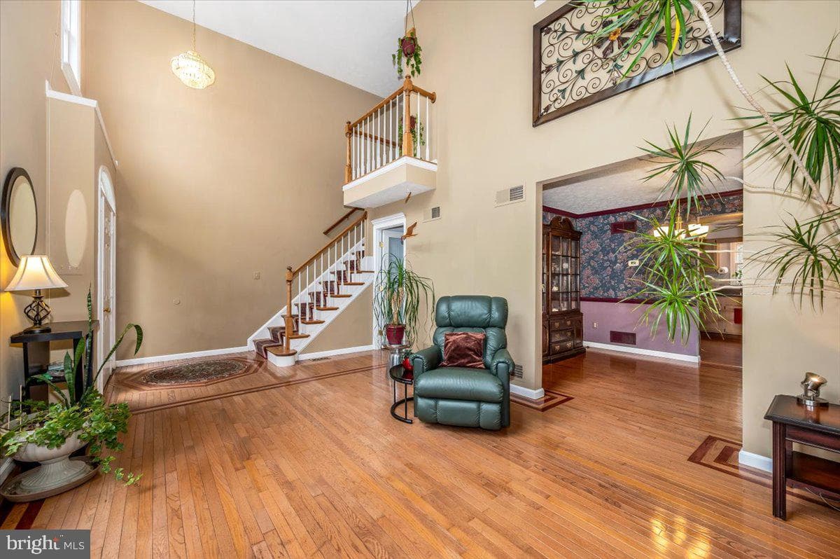 6022 Douglas Avenue photo 11