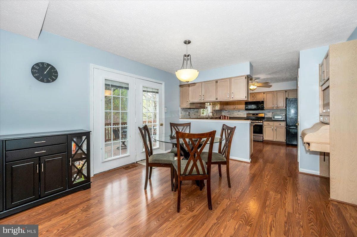 6022 Douglas Avenue photo 20