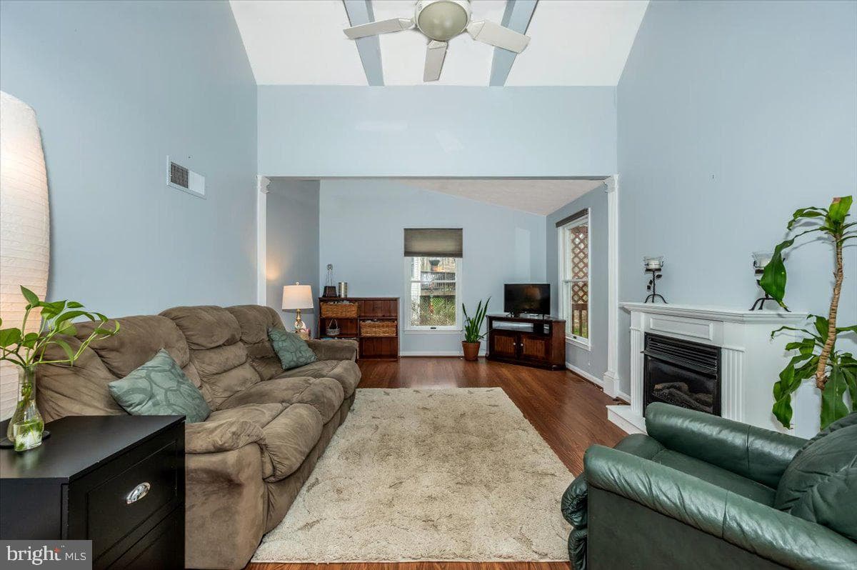 6022 Douglas Avenue photo 24