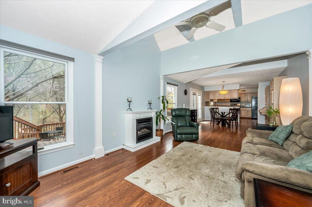 6022 Douglas Avenue photo 25