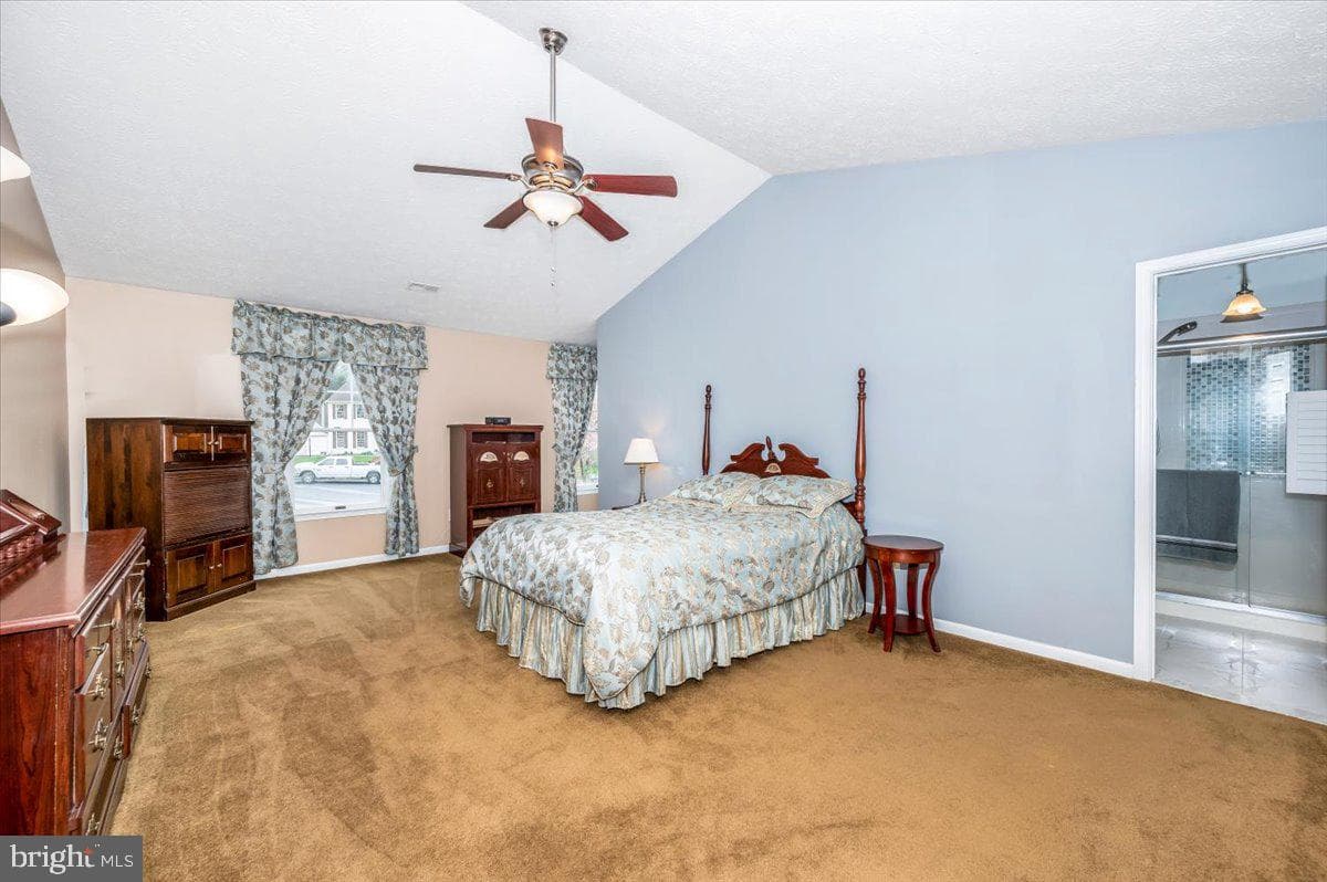 6022 Douglas Avenue photo 32