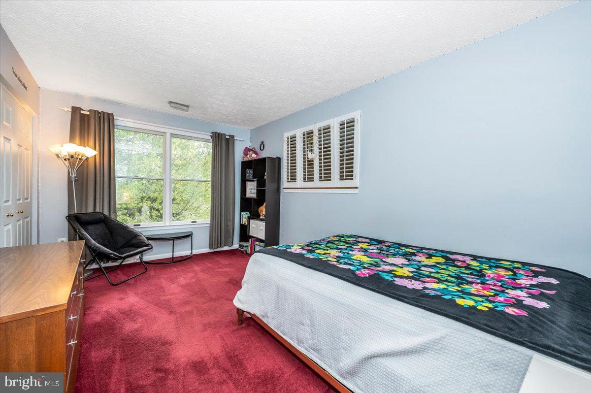 6022 Douglas Avenue photo 36