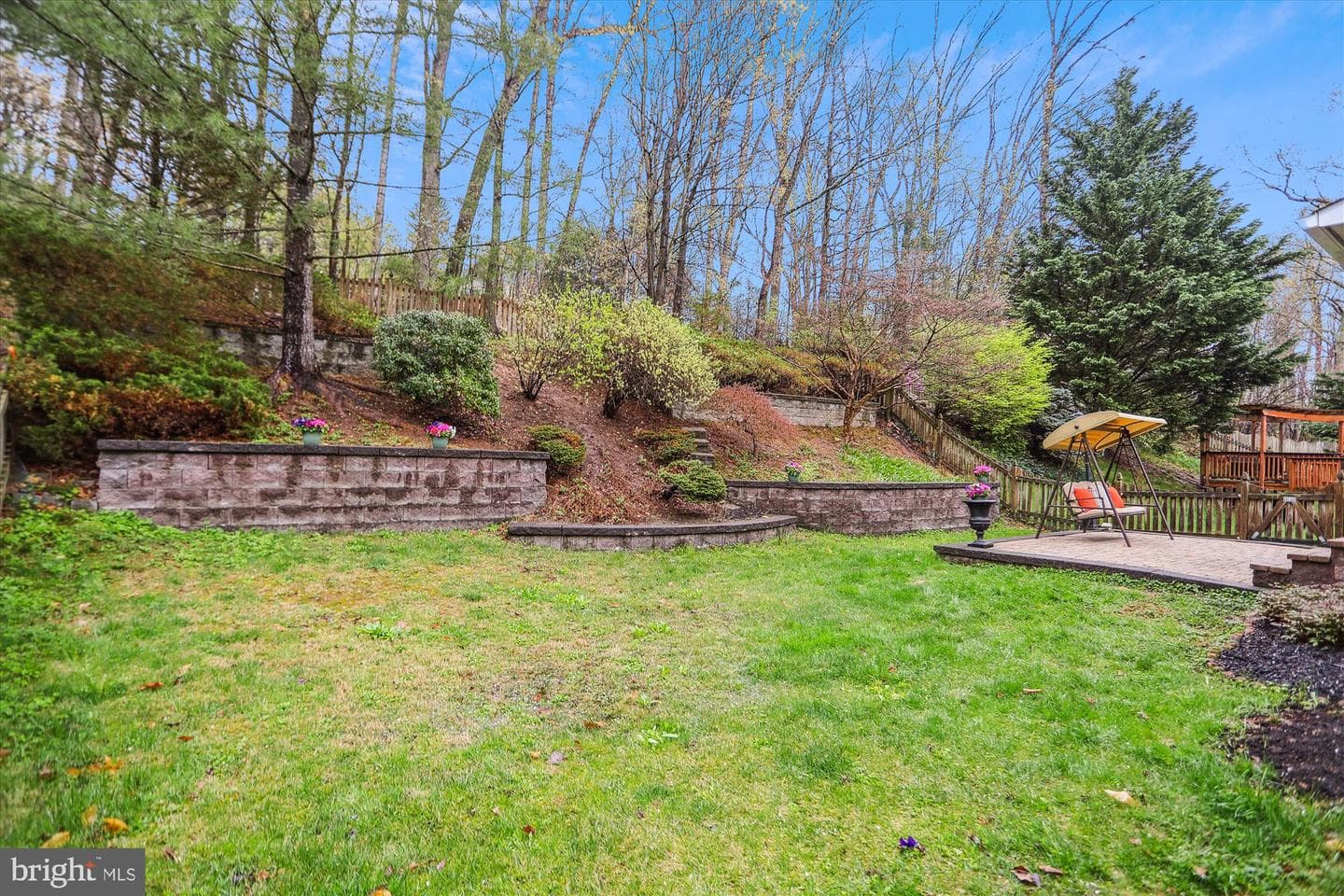 9731 Fleetwood Way photo 3