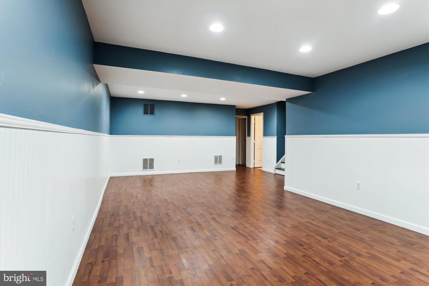 9731 Fleetwood Way photo 34