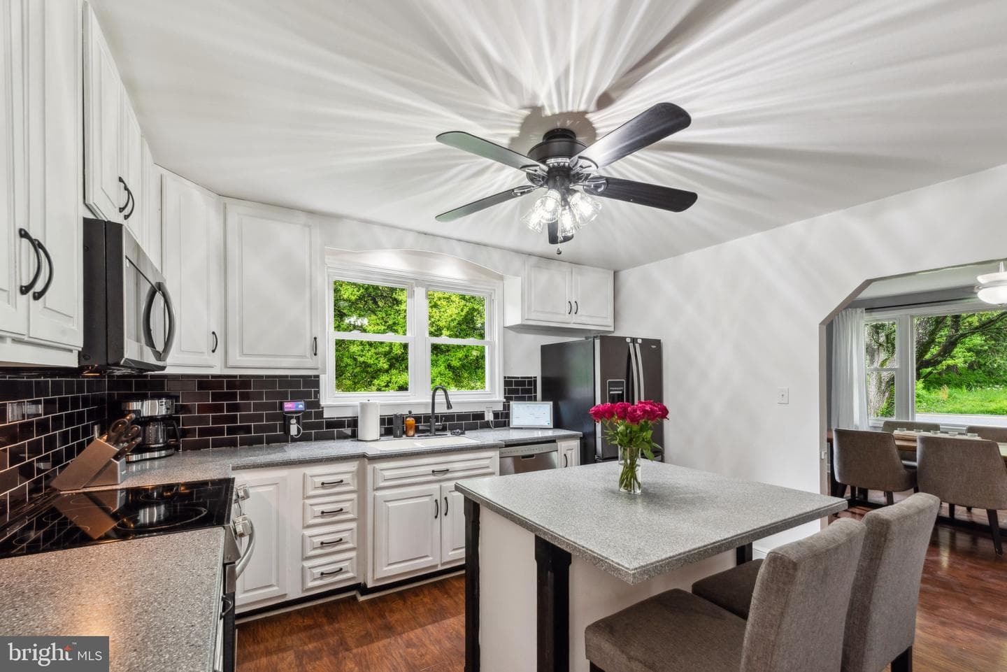 5939 Meadow Road photo 13