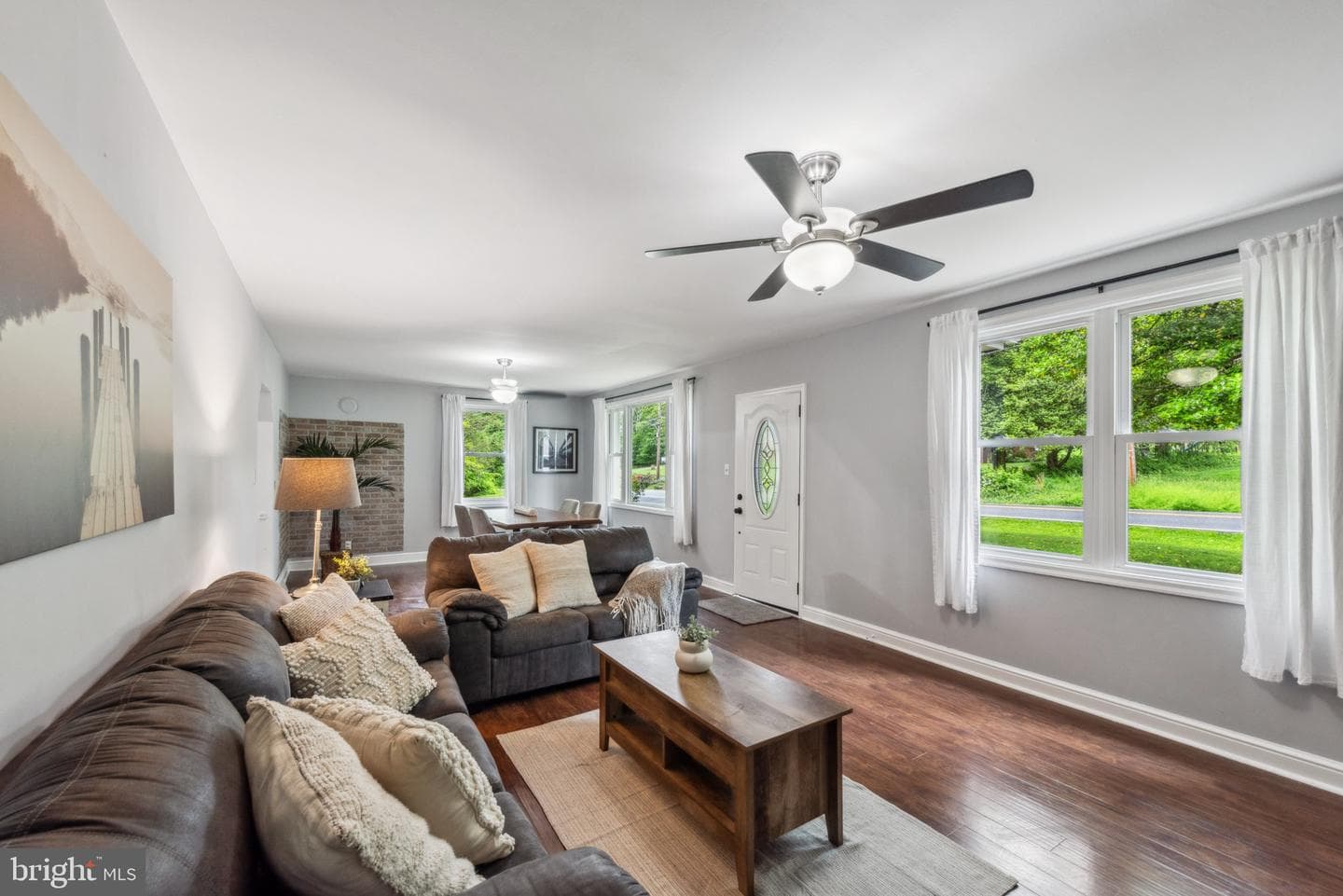 5939 Meadow Road photo 5
